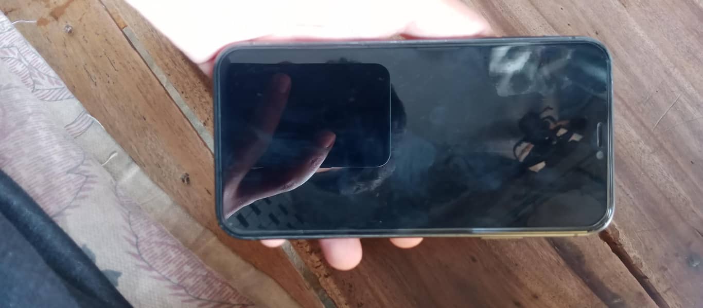 Apple iPhone 11 6