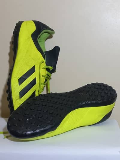 Addidass greper 10/10 uk 9 uk 8.5