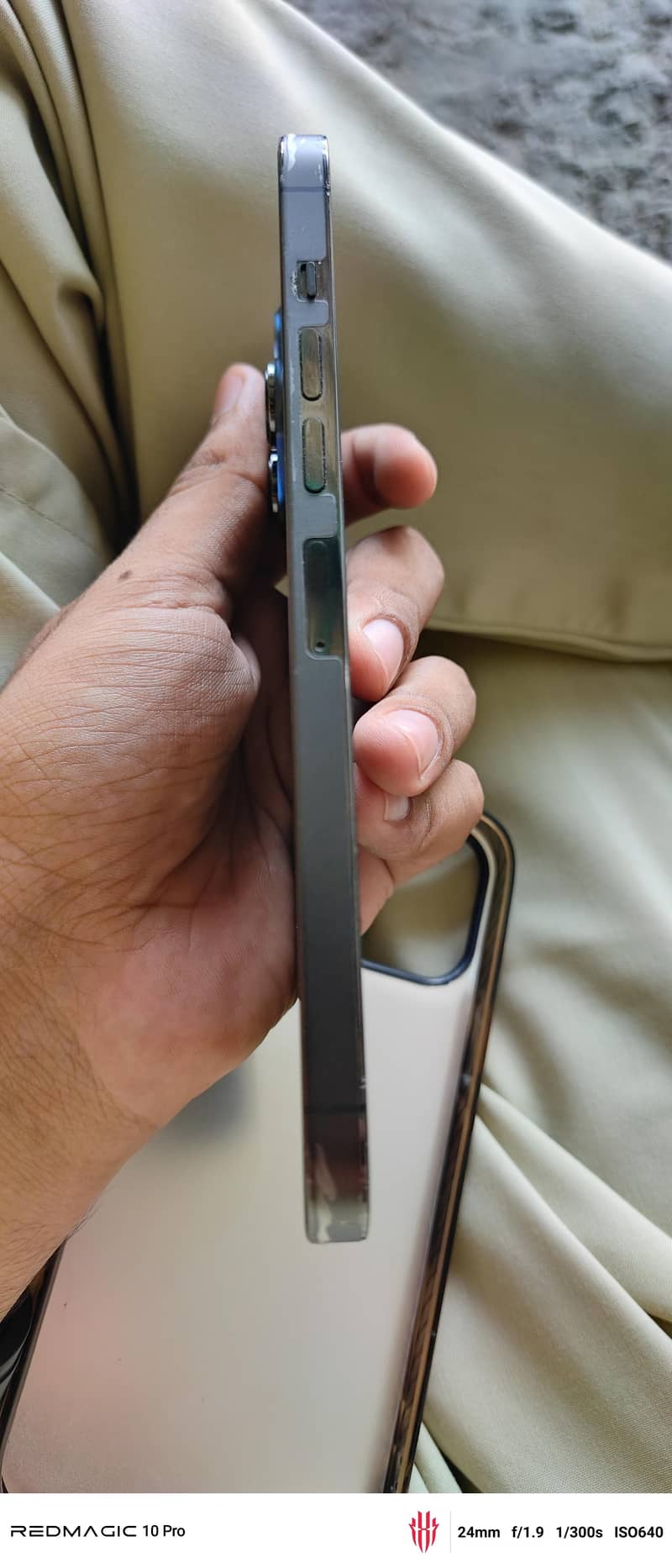 Apple iPhone 13 Pro Max 4