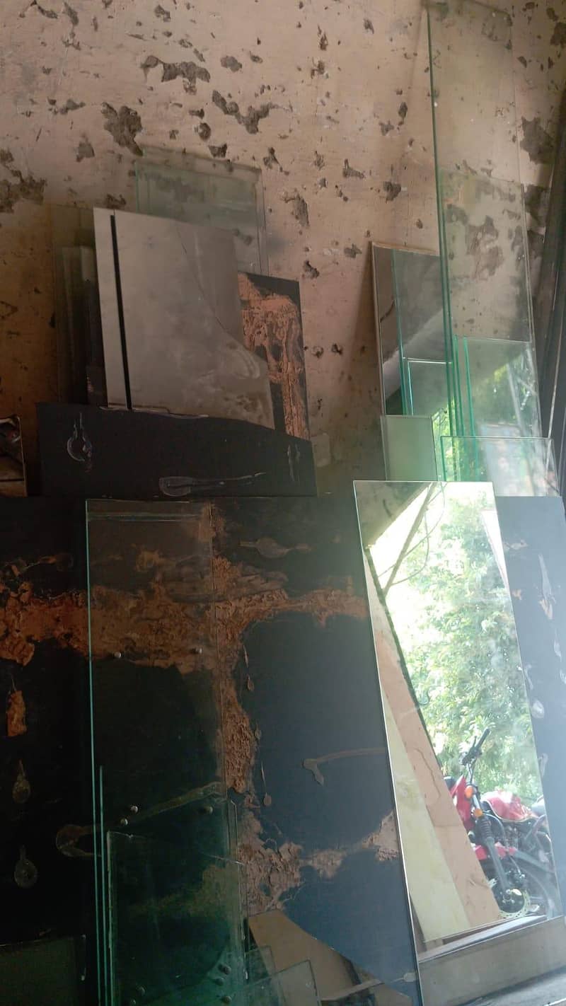 mirrors 6