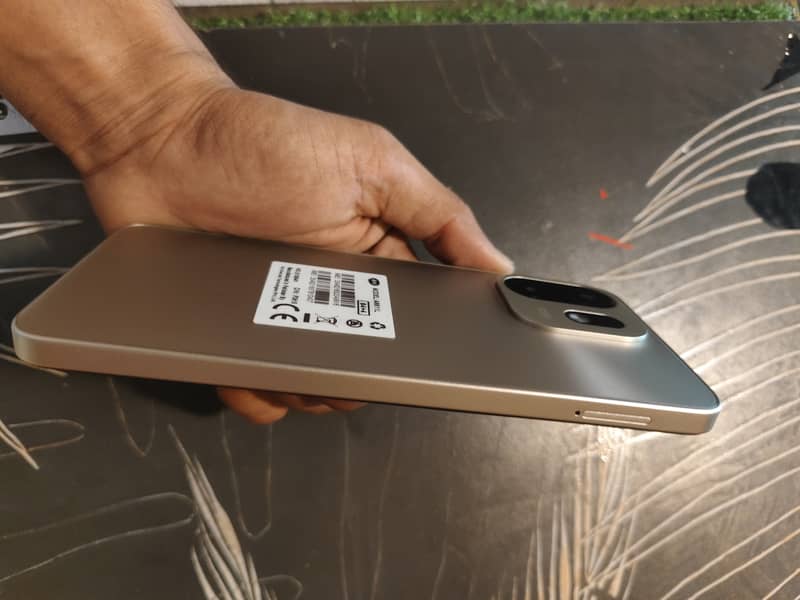 Itel 100c 2
