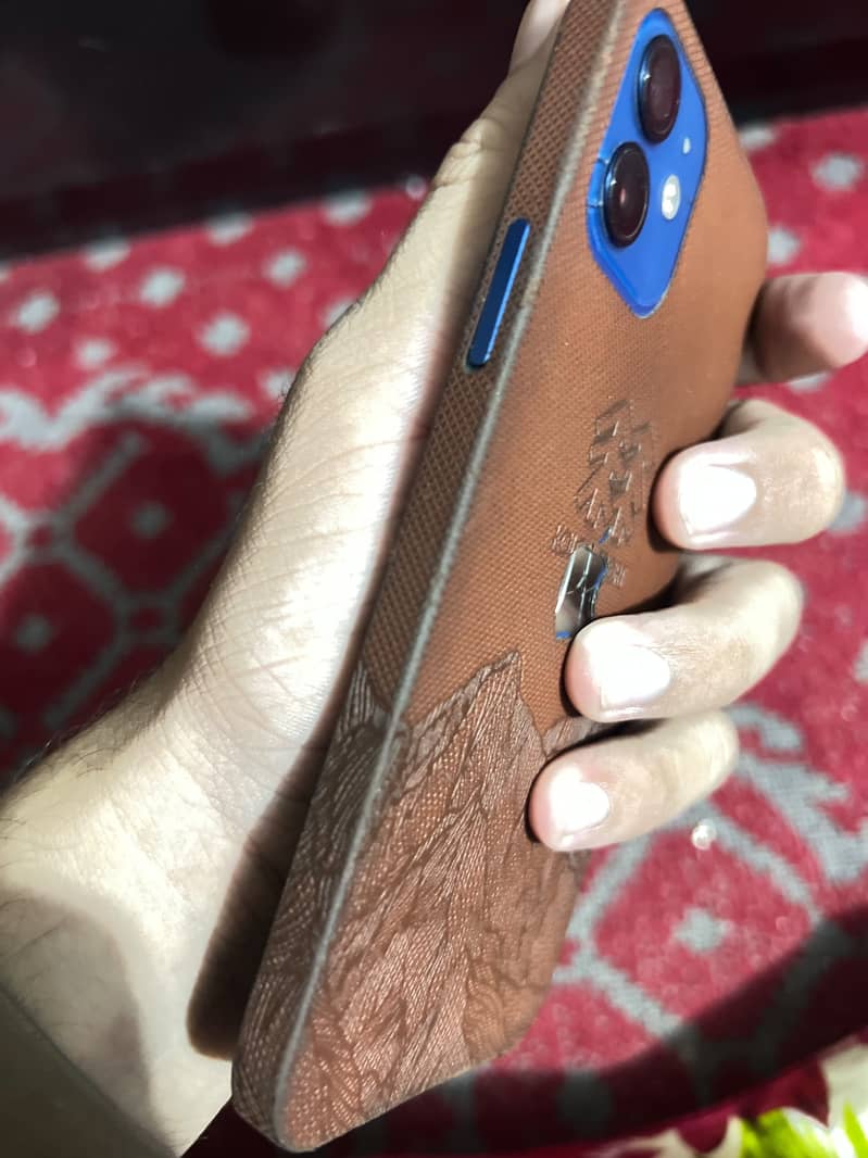 Apple iPhone 12 1