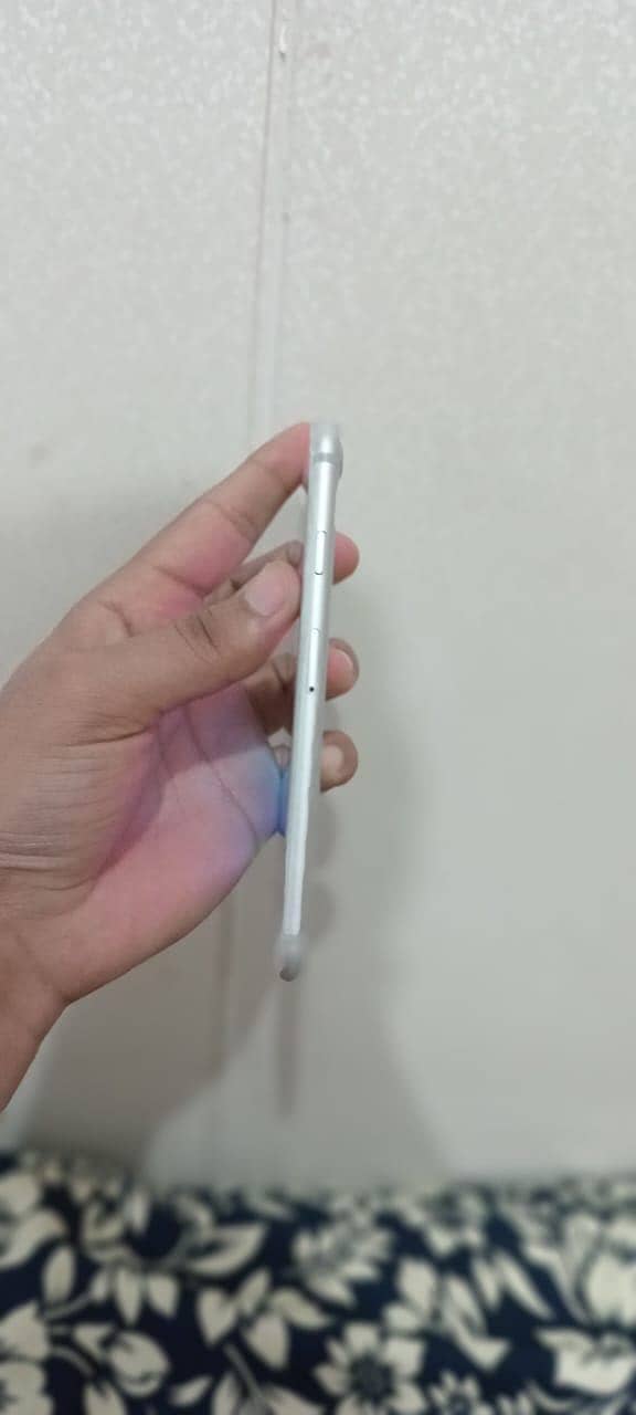 Apple iPhone 7 14