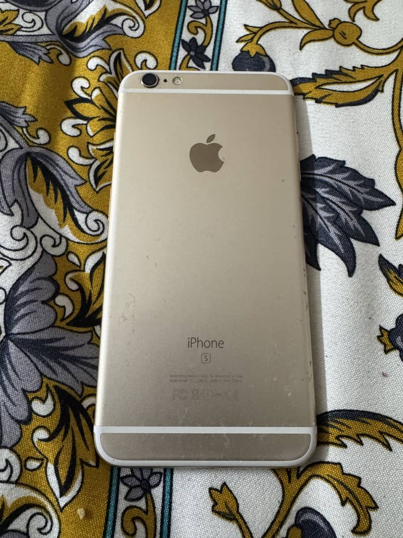 Apple iPhone 6S Plus 4
