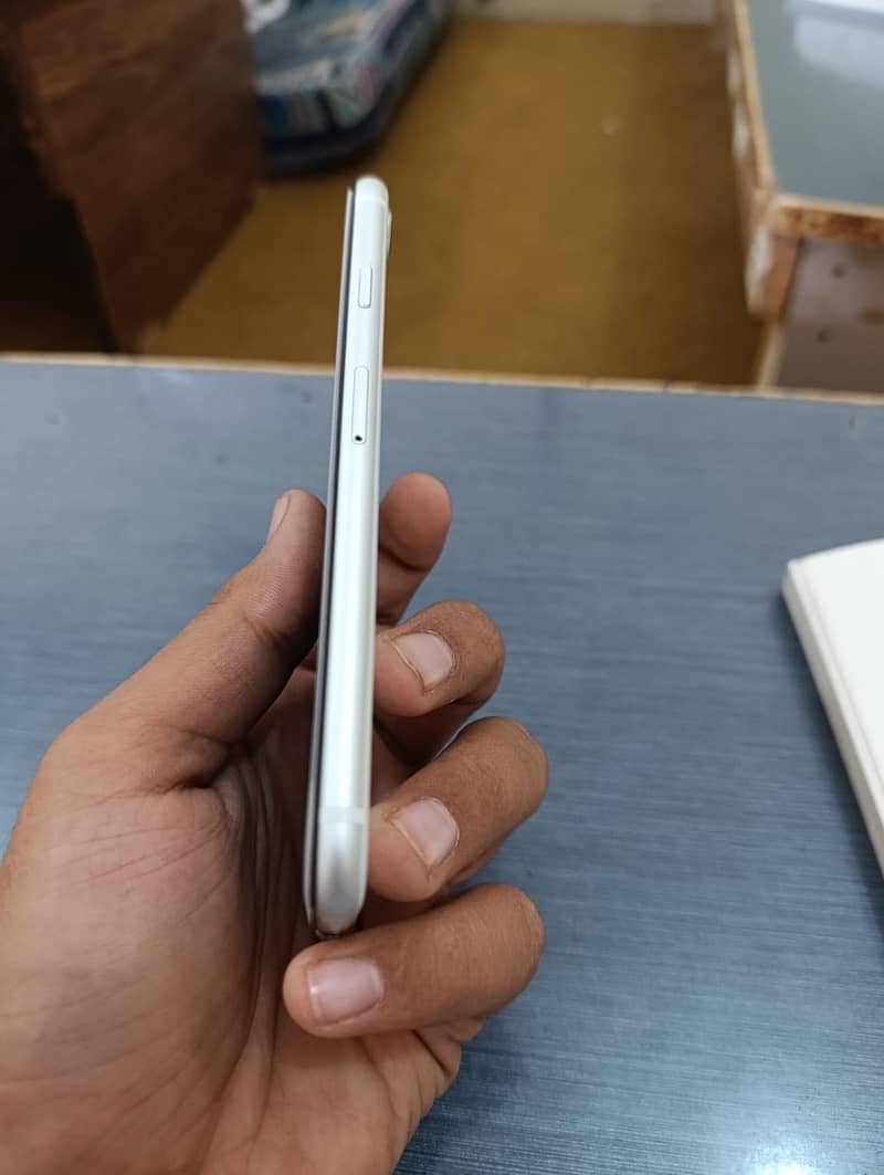iPhone 2