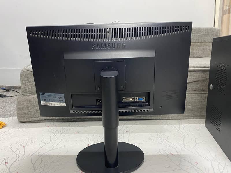 Samsung SyncMaster BX2240 1