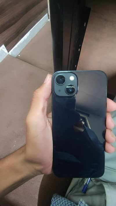 Apple iPhone 13
