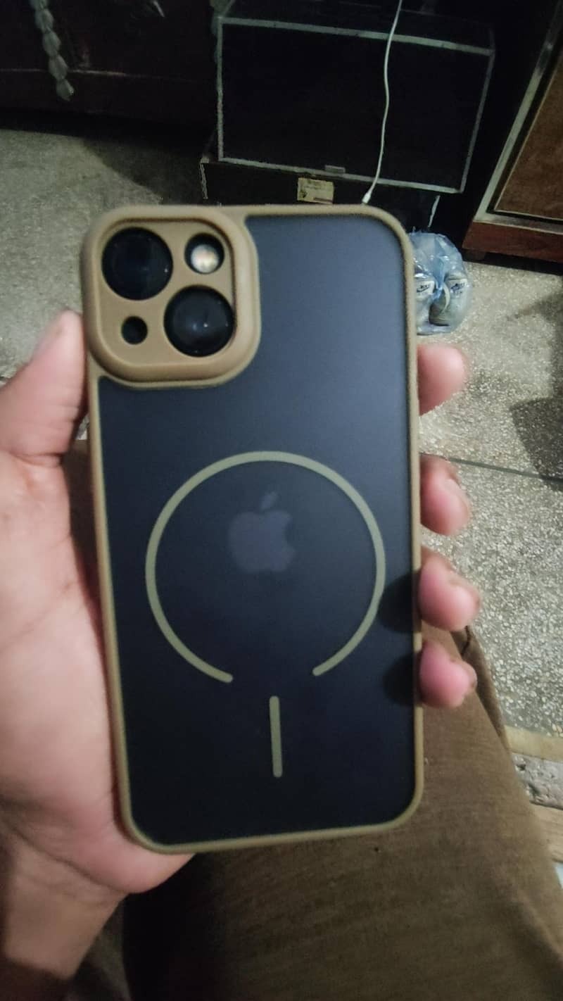 Apple iPhone 13 5