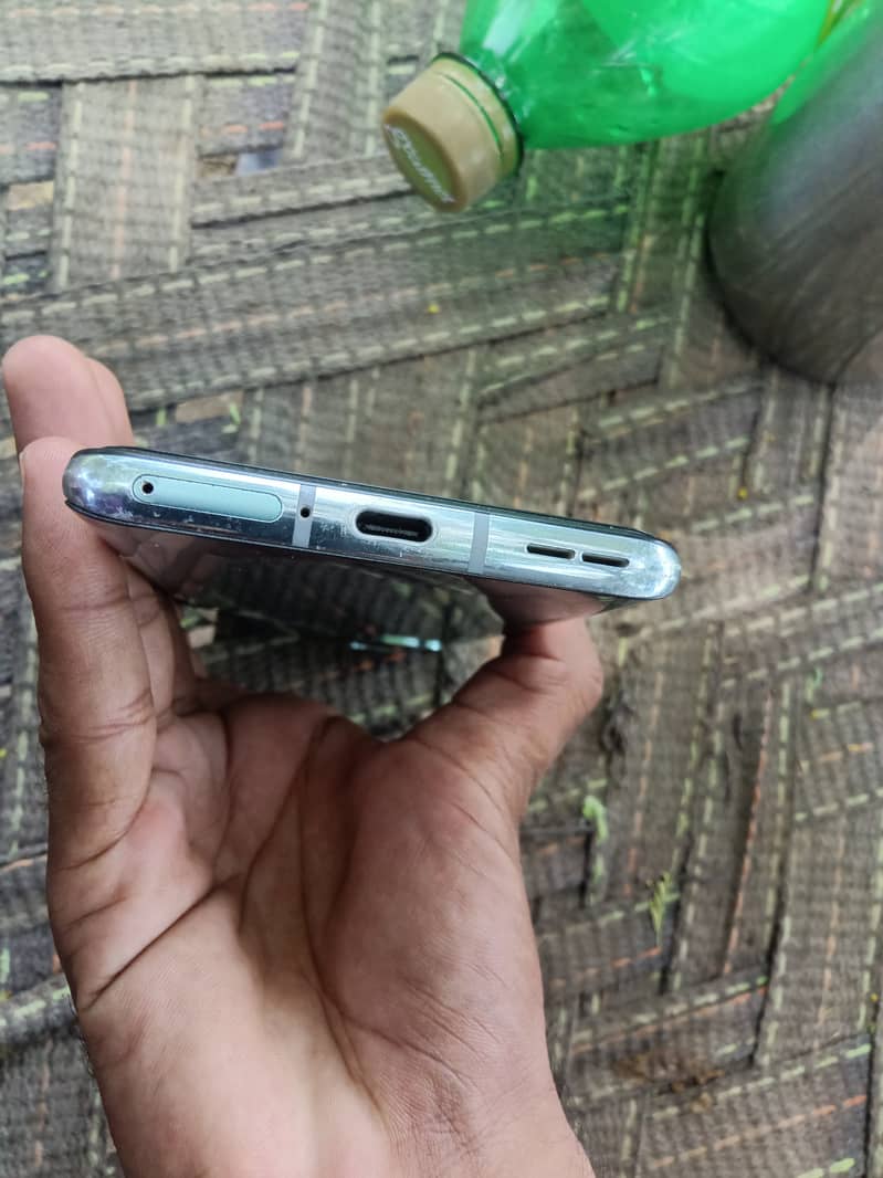 One Plus 8T 0