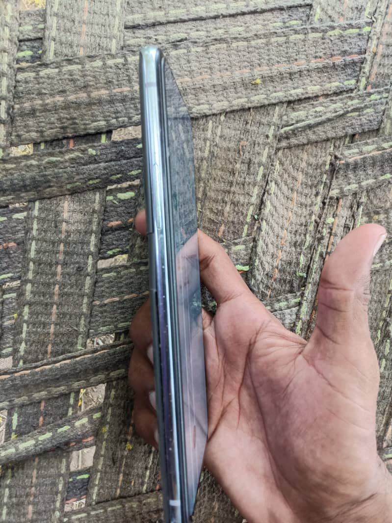 One Plus 8T 4