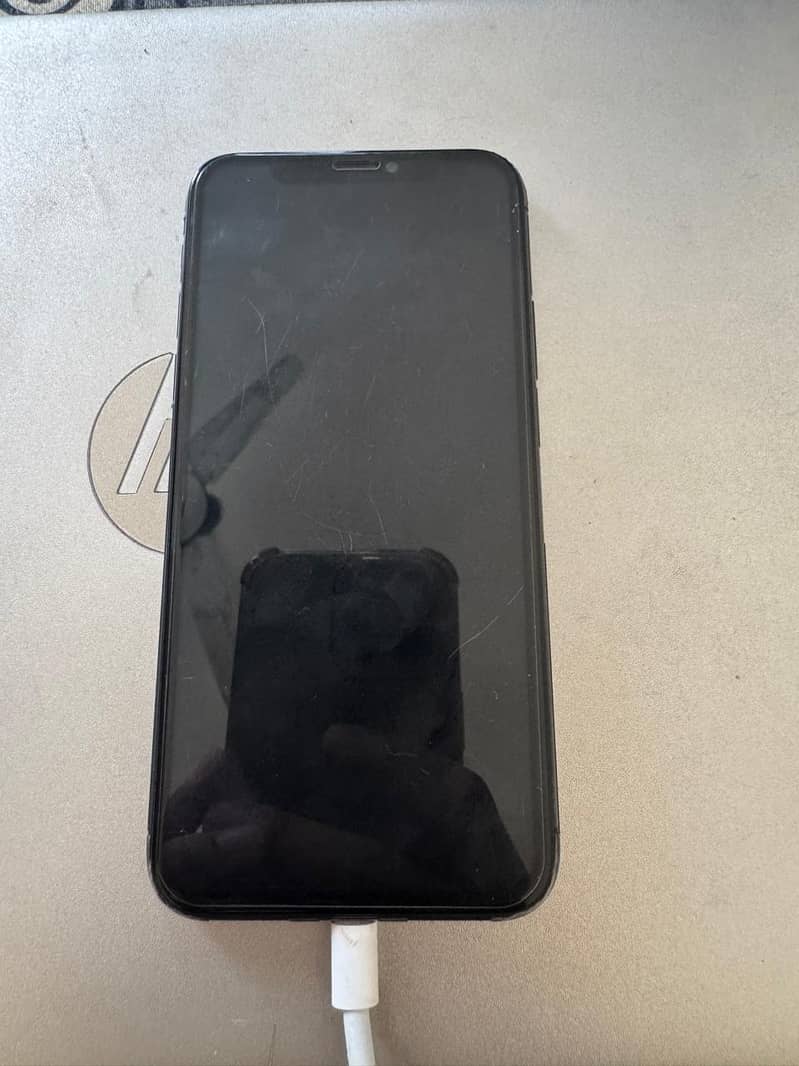 Apple iPhone X 4
