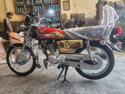 CG125