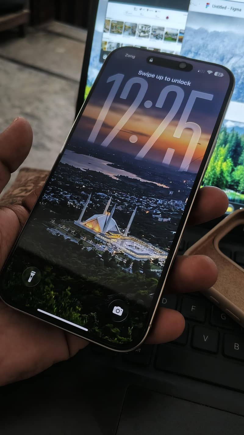 Apple iPhone 16 Pro Max 7