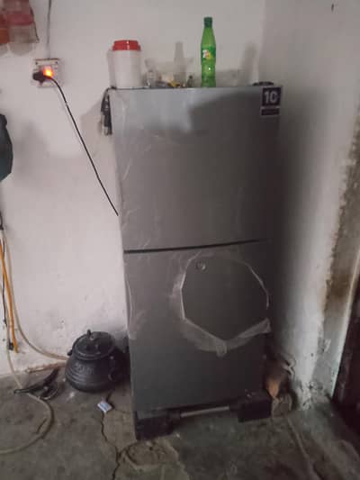 2 doors refrigerator brand just 6 months used