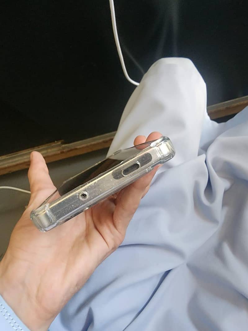 Infinix Note 40 4