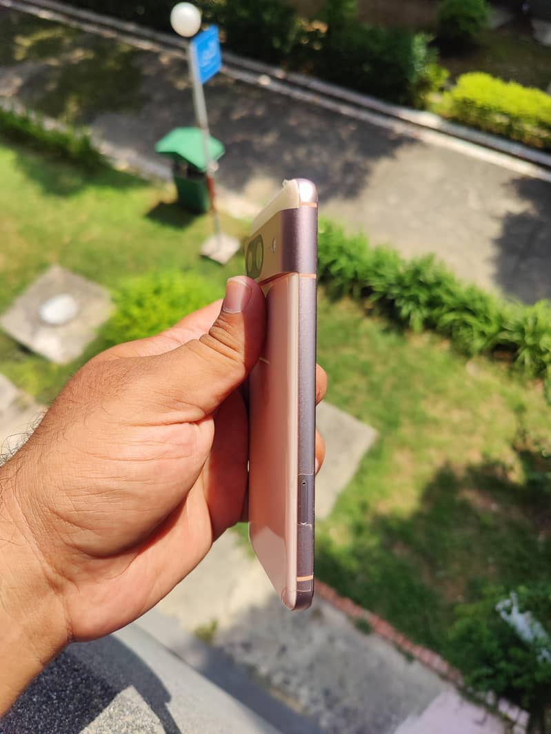 Google Pixel 8 2