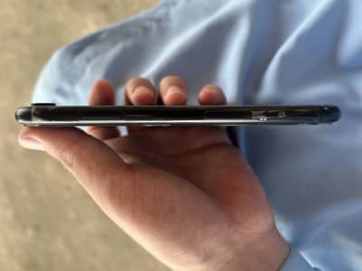 Apple iPhone XR