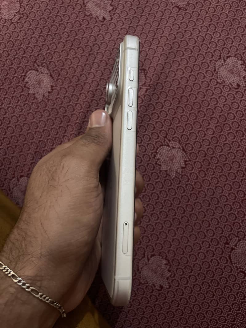 Apple iPhone 17 Pro Max 3