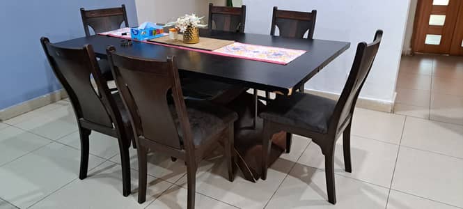Dining table with chairs for sale
