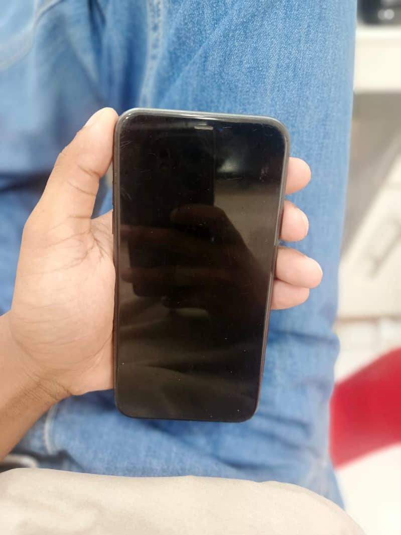 Apple iPhone 11 1