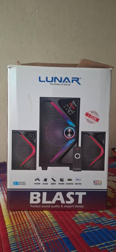 LUNAR speaker