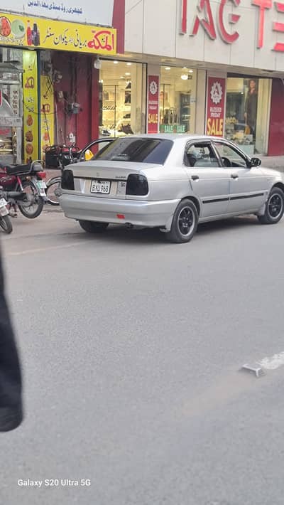 Suzuki Baleno 2000