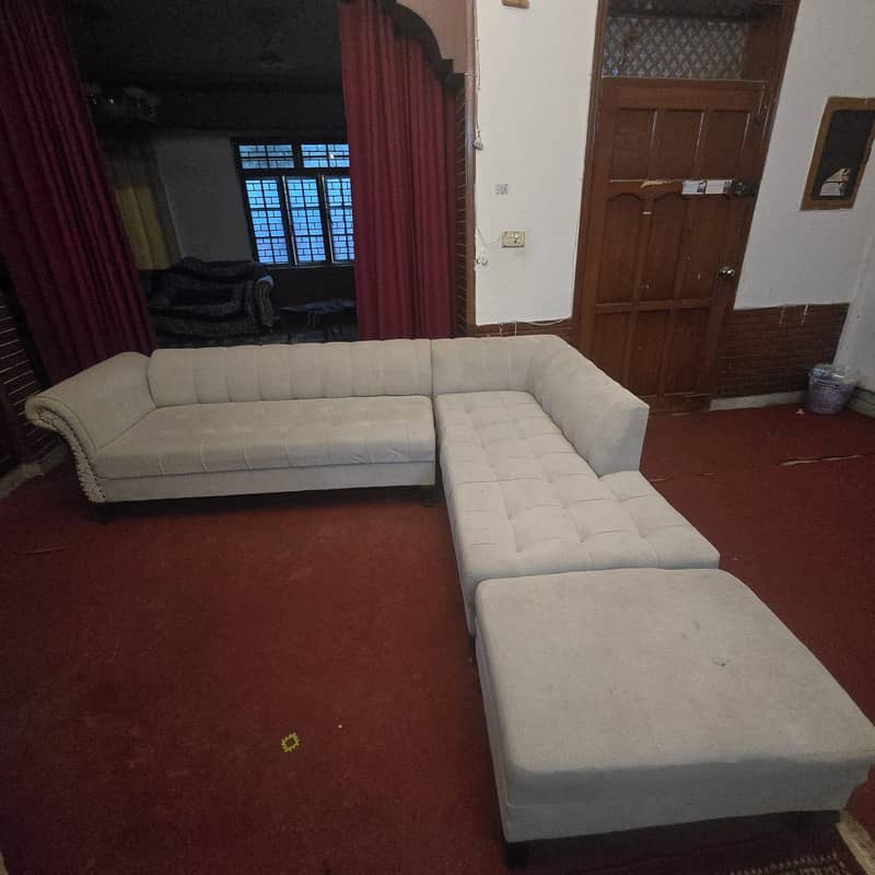 L-shaped sofa 0