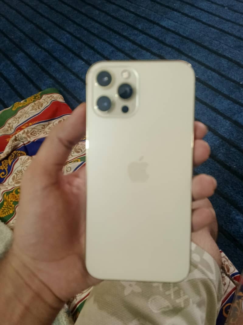 Apple iPhone 12 Pro Max 3