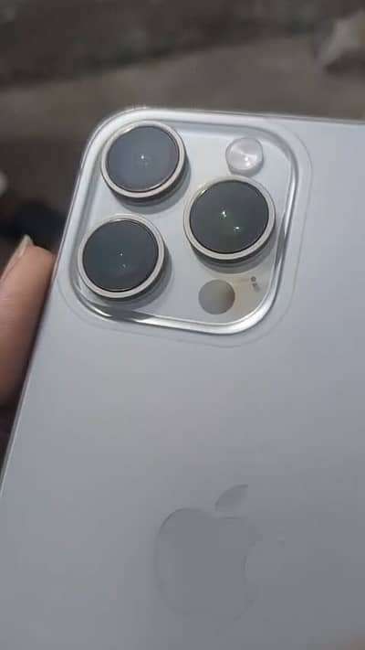 Apple iPhone 15 Pro Max exchange possible