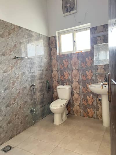 22 Marla Upper Portion For Rent In G-15 (Solar Installed)