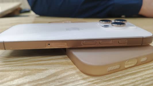 Apple iPhone 16 Pro