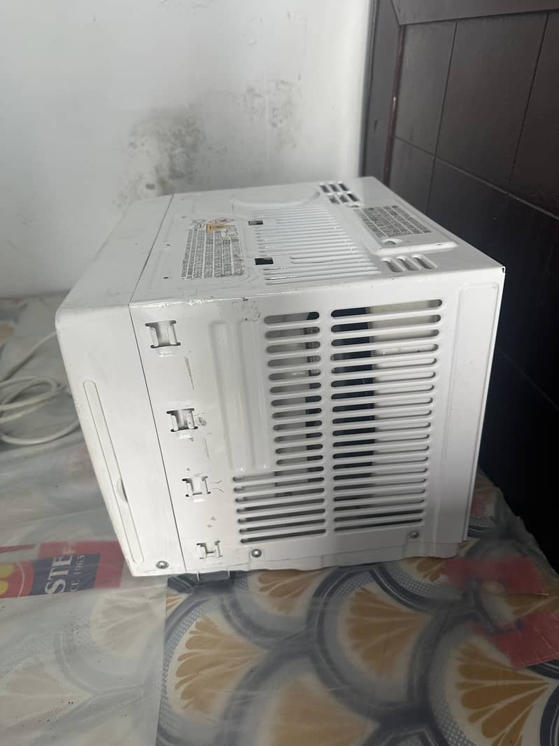 Midea Window AC 3