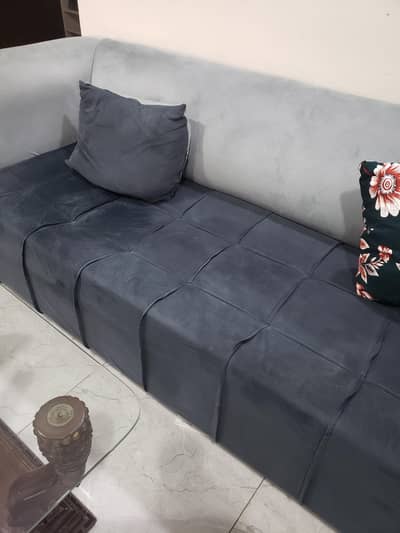 sofa 3 seater and 4 seater