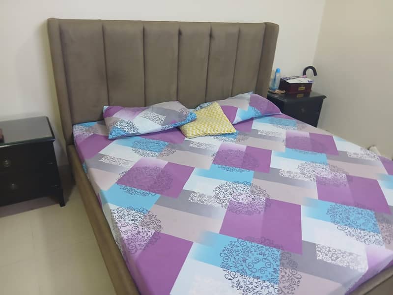 King Size Bed 2