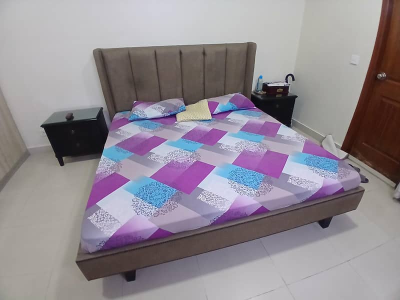 King Size Bed 4