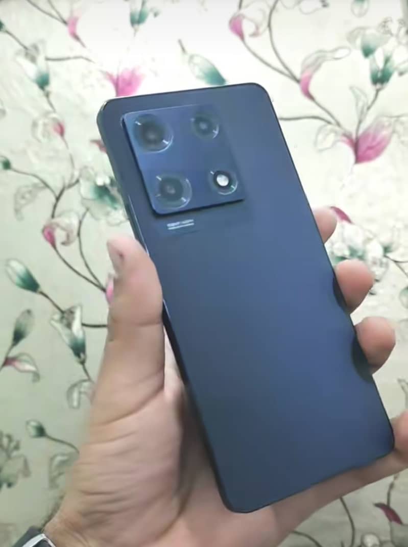 Infinix Note 30 Pro 0