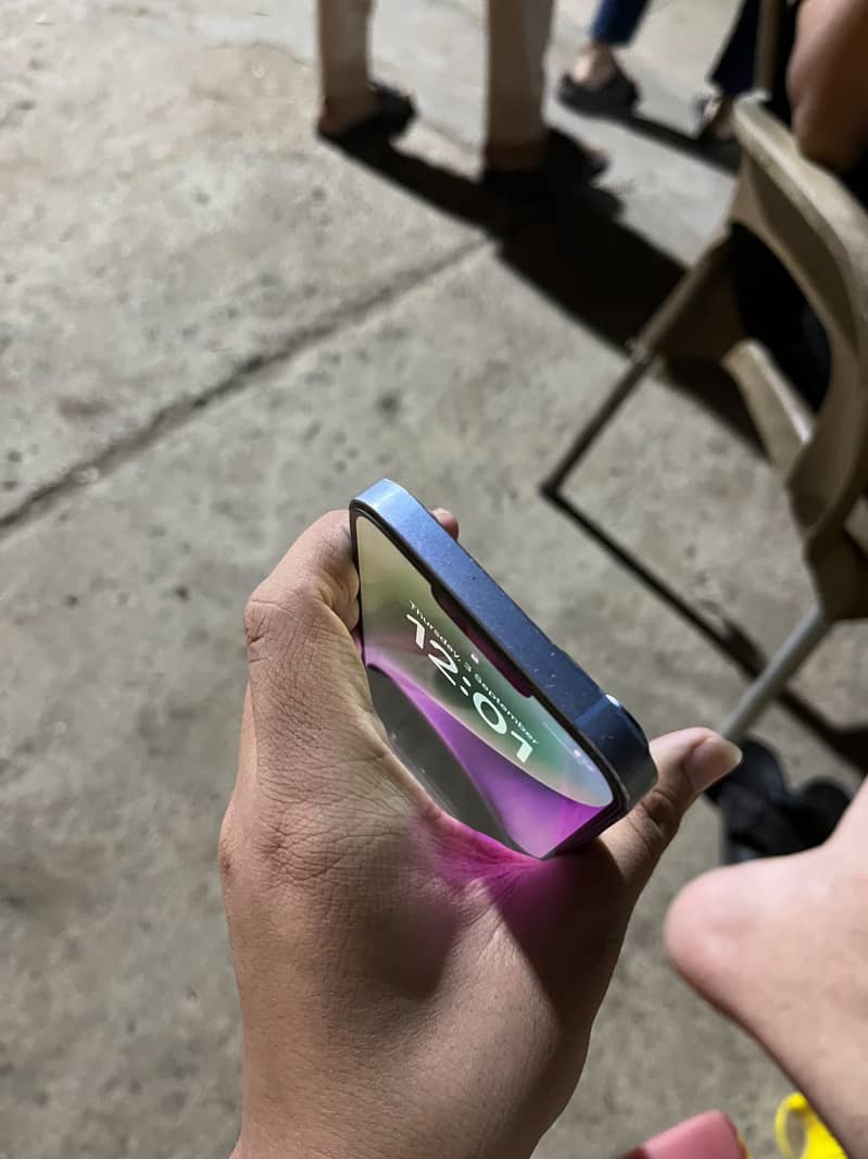 iPhone 14 Plus 3