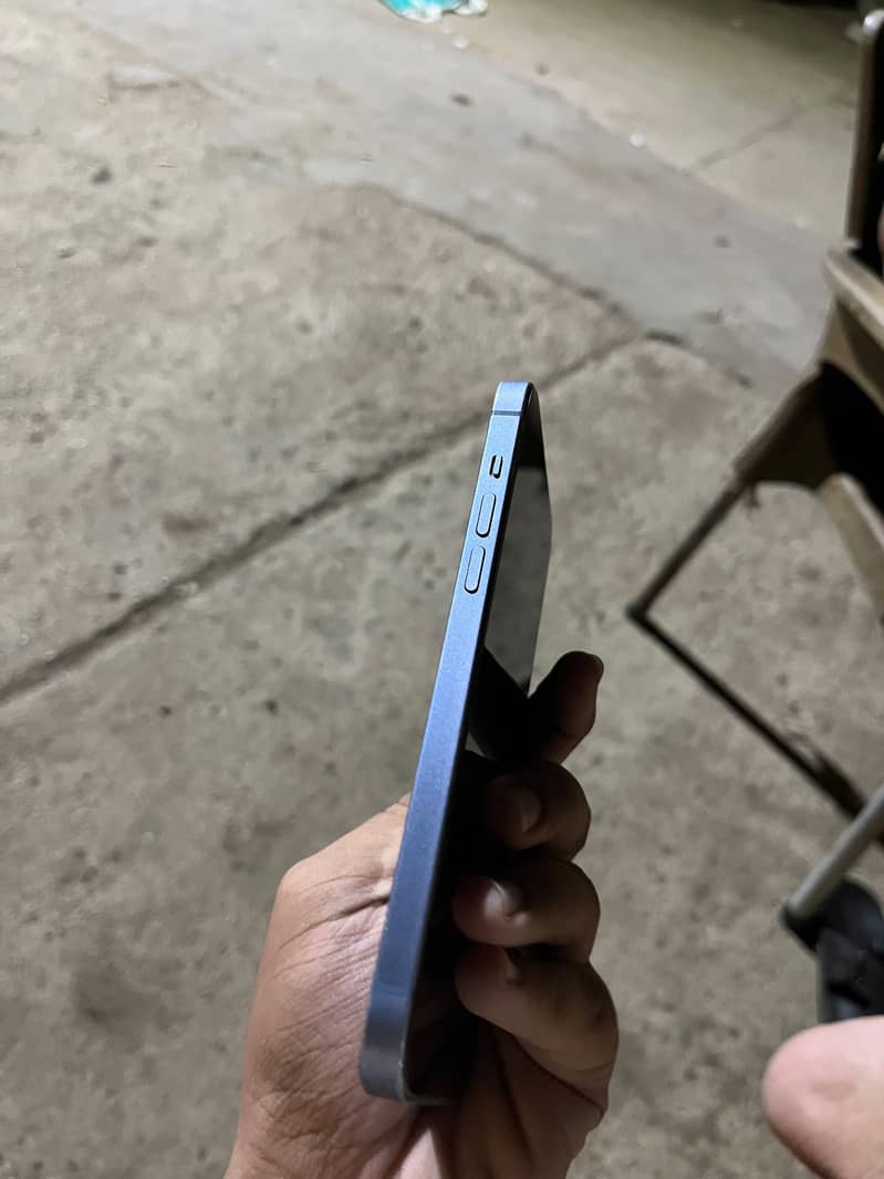 iPhone 14 Plus 5