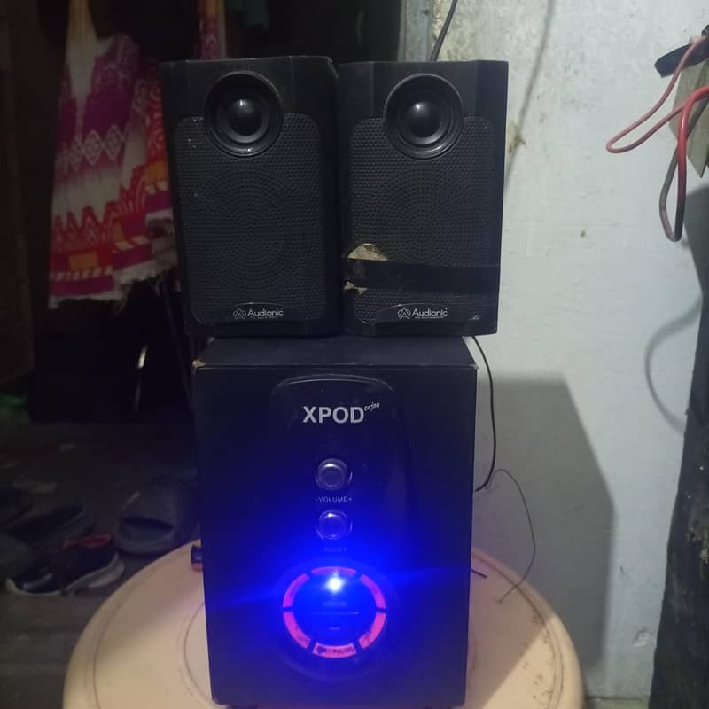 xpod speaker 1