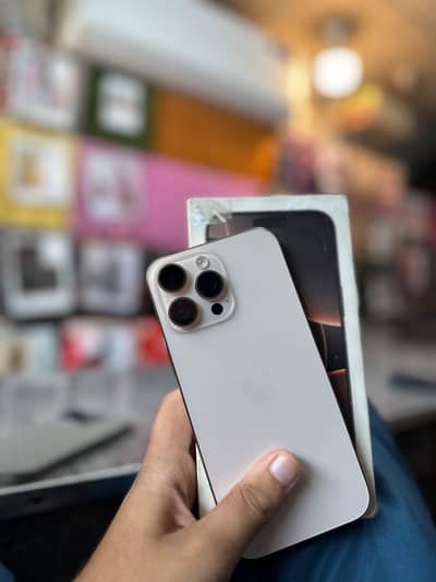Apple iPhone 16 Pro Max sim lock jv