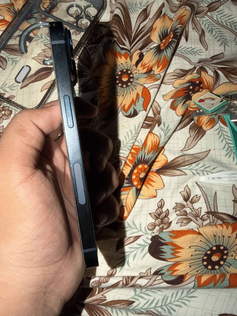 Apple iPhone 14 8