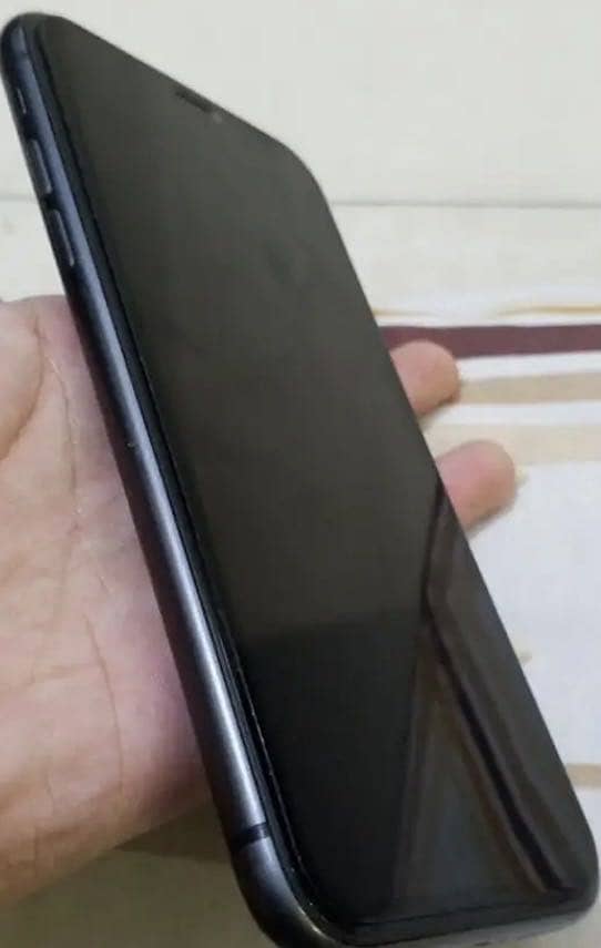 Apple iPhone 11 1