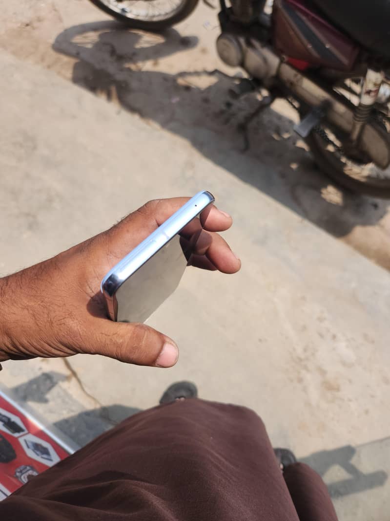Google Pixel 8 Pro 4