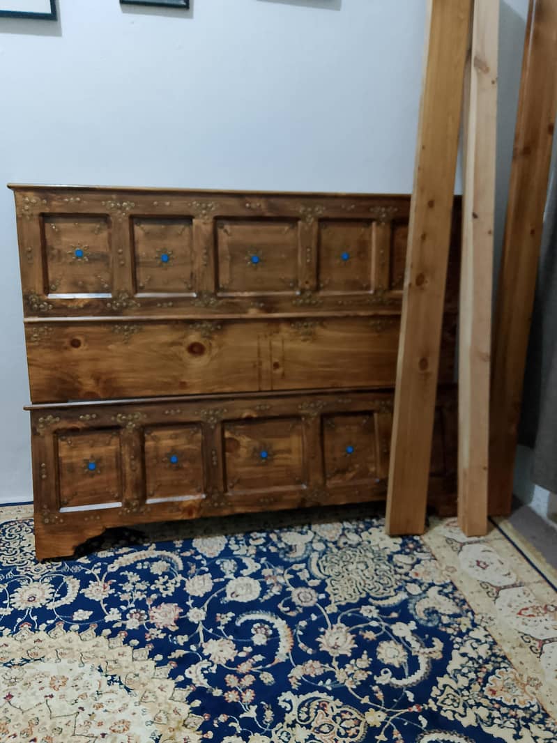 queen bed 1
