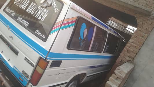 Toyota Hiace 1984 model