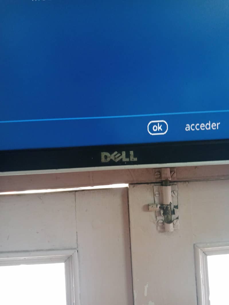 25 inch display 1