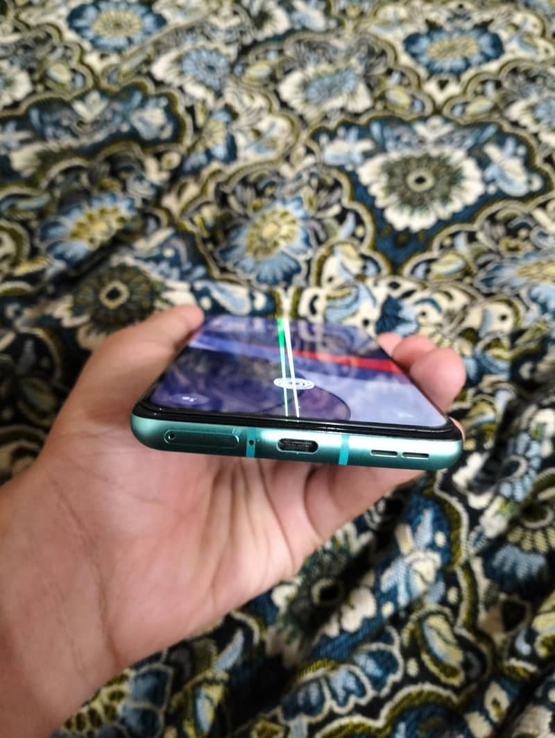 One Plus 8T 4