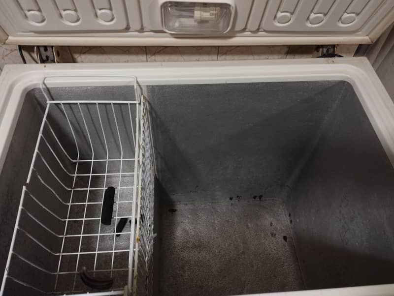 single door deep freezer 4
