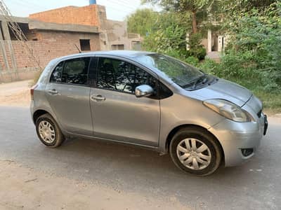 Toyota Vitz/ 2009/ 2013