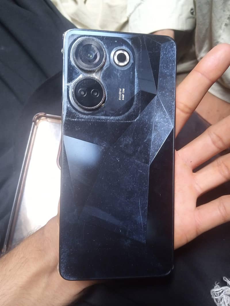 Tecno CAMON 20 2